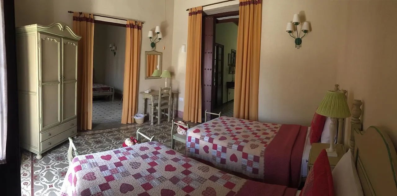 Inn Casa Nº6. Pension Boutique El Puerto de Santa Maria Spain